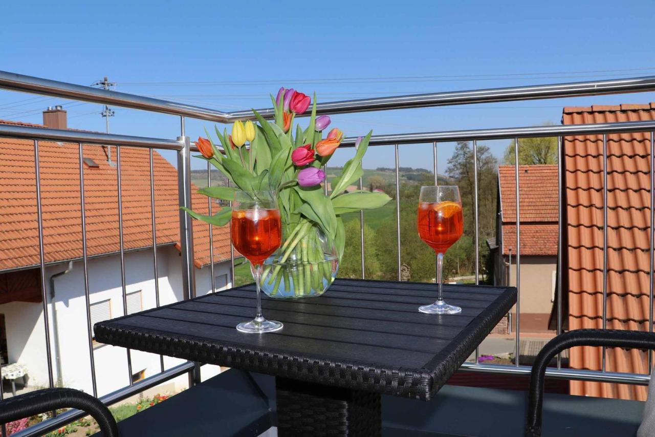 Apartamento Penthouse Tauberblick Tauberbischofsheim Exterior foto